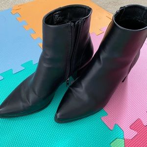 MADDEN GIRL BLACK BOOTS SIZE 6.5